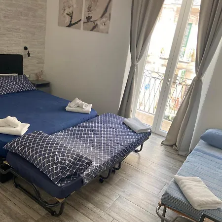 Room27 Penzion 3*