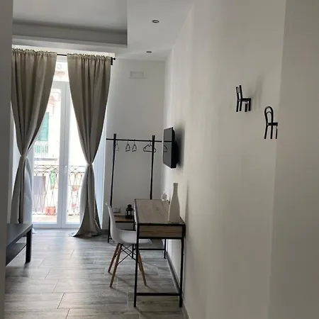 Affittacamere Room27 3*